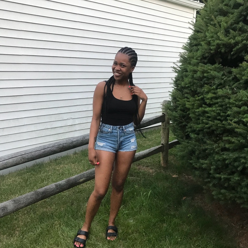 Meet your Posher, Kiana